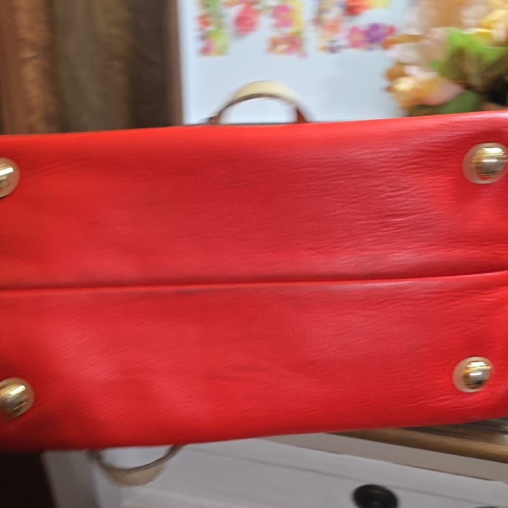 Red Leather Handbag - Picture 5 of 6